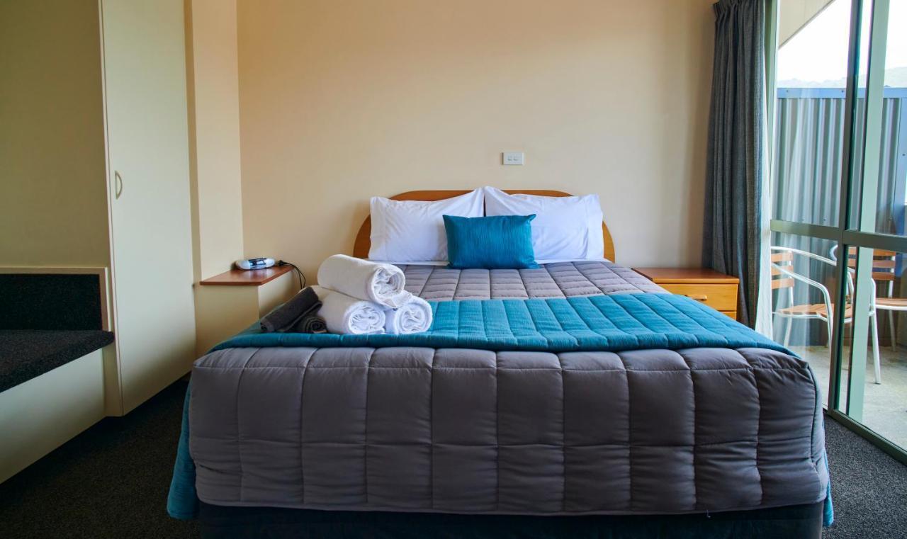 Aachen Place Motel Greymouth Bagian luar foto